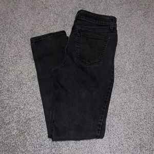 STRAIGHT LEG JEANS